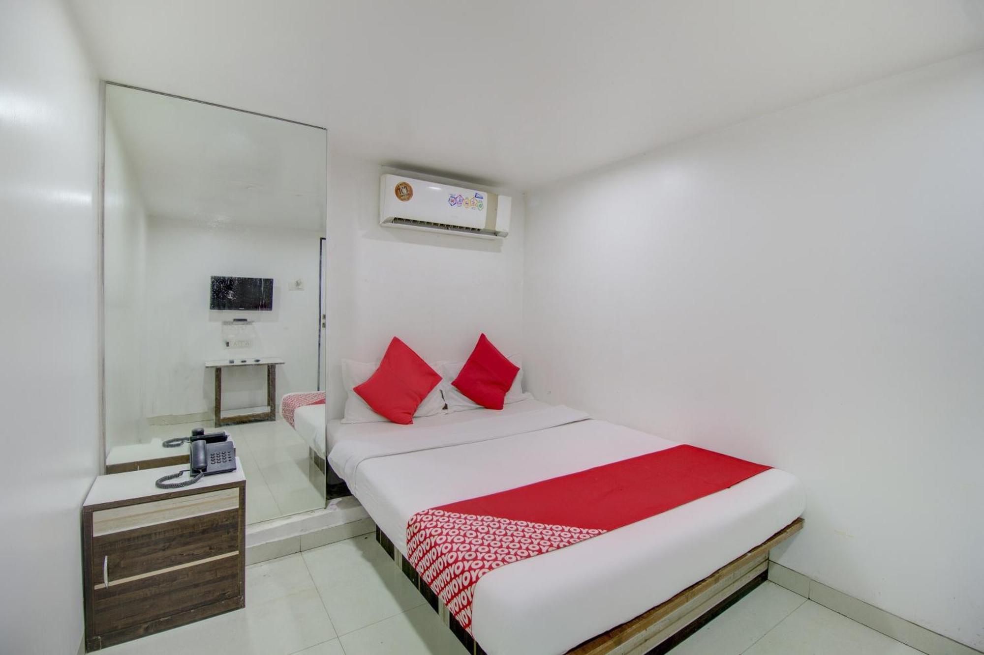 Hotel O Blue Light Near Gateway Of India Mumbai Exterior foto